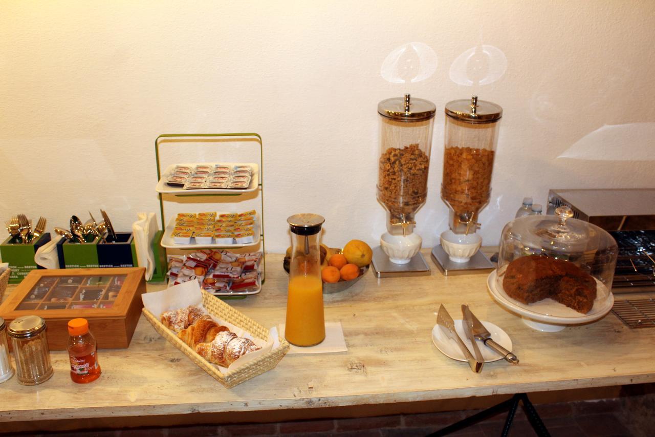 Eleonora Room & Breakfast Ористано Екстер'єр фото