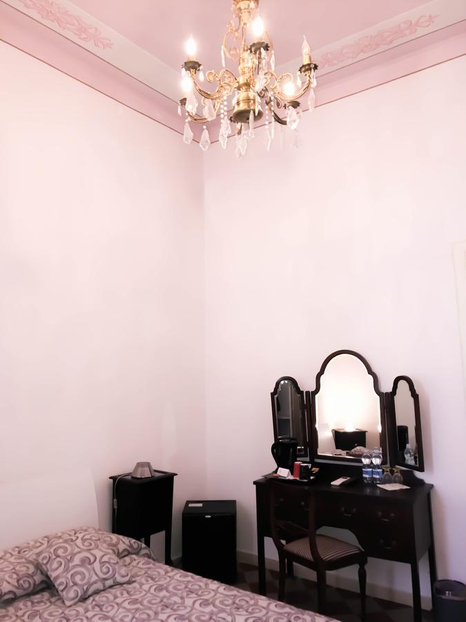 Eleonora Room & Breakfast Ористано Екстер'єр фото